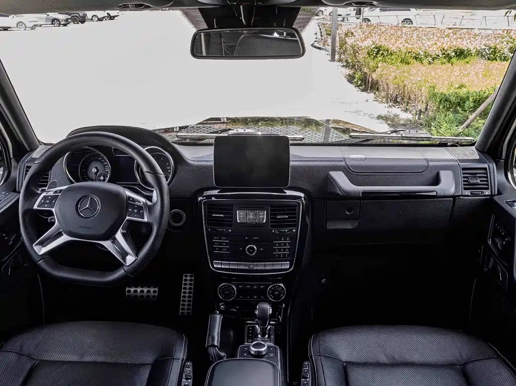 Mercedes-Benz G-Class 2018 — фото 15