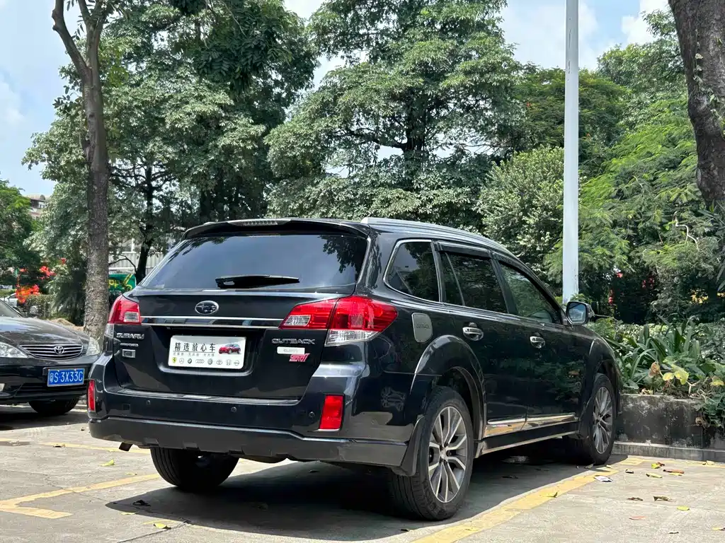 Subaru Outback 2013 — фото 4