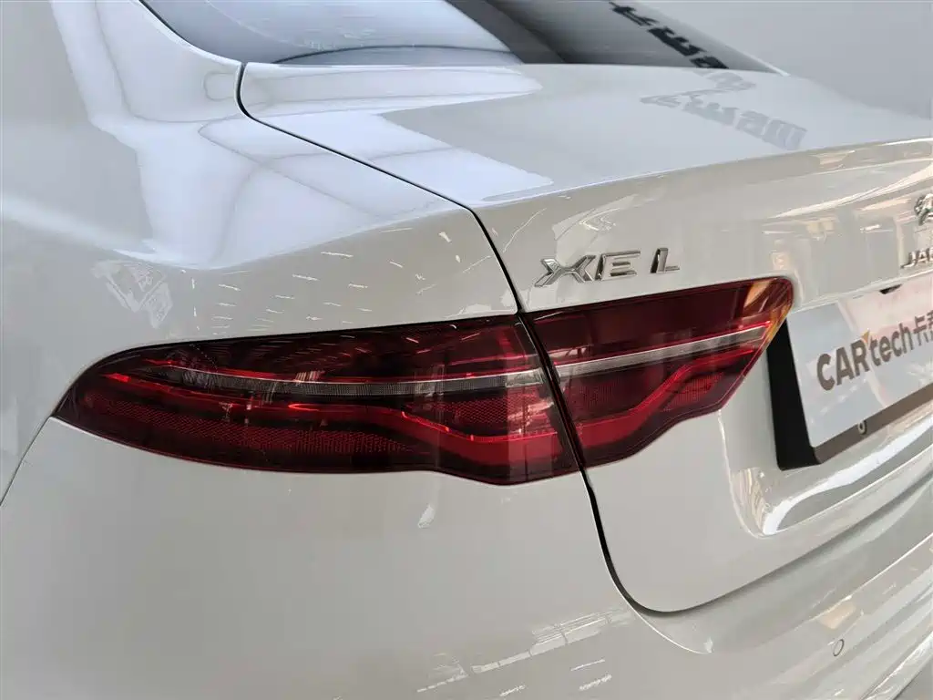Jaguar XEL 2024 — фото 17