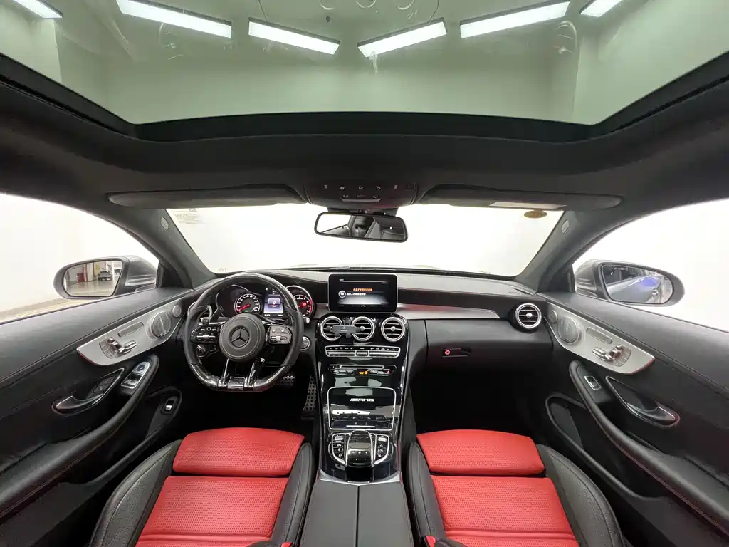 Mercedes-Benz C-Class AMG 2018 — фото 20