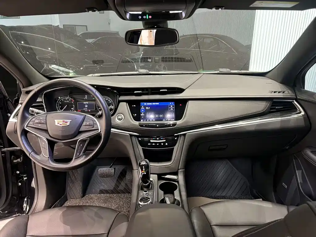 Cadillac XT5 2021 — фото 6