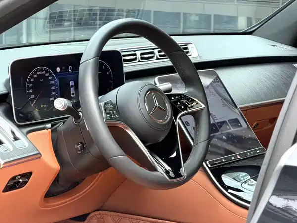 Mercedes-Benz S-Class 2024