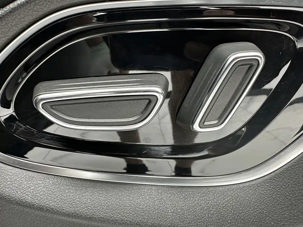 GAC Trumpchi M6 2022 — фото 12