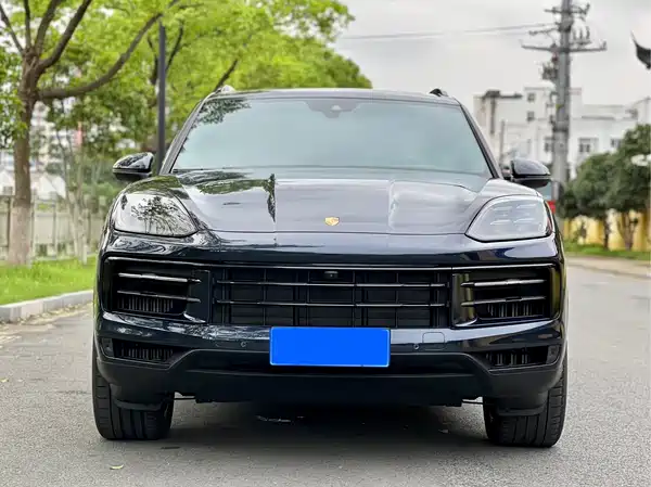 Porsche Cayenne 2025