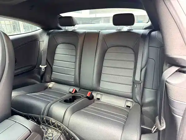 Mercedes-Benz C-Class 2019
