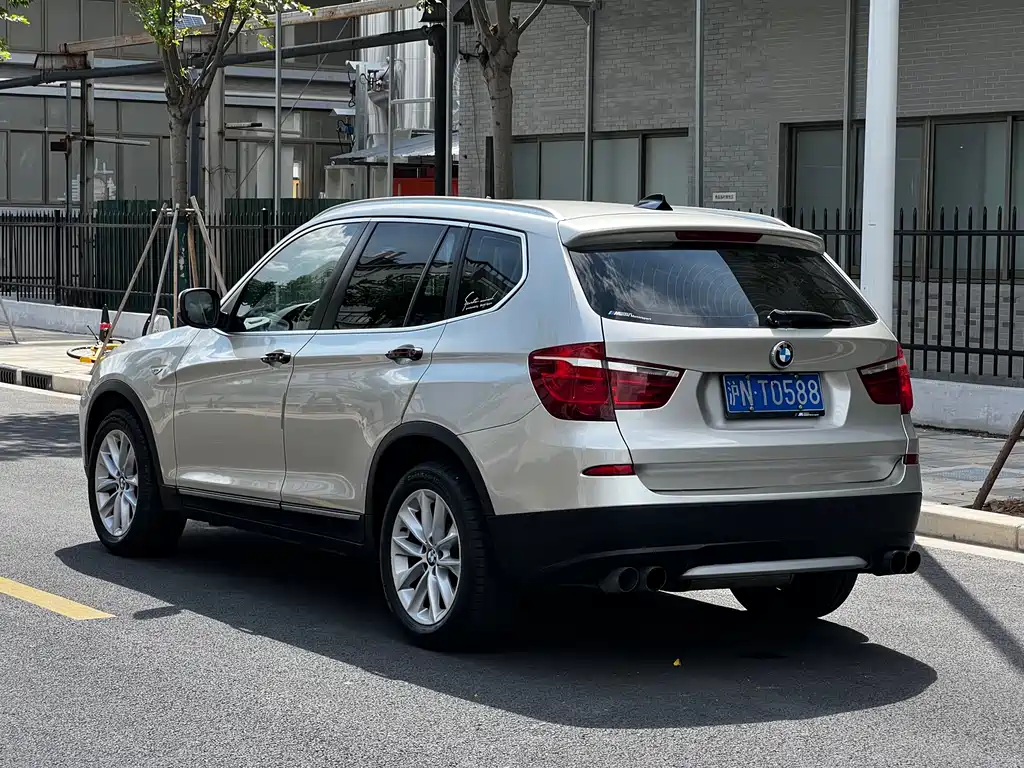 BMW X3 2013 — фото 17