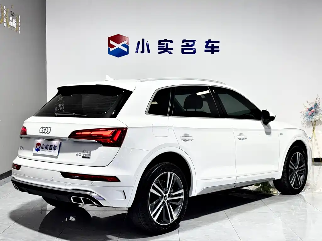 Audi Q5L 2023 — фото 7