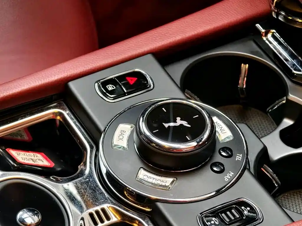 Rolls-Royce Ghost 2014 — фото 10