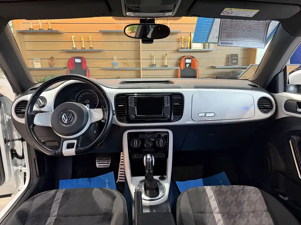 Volkswagen Beetle 2018