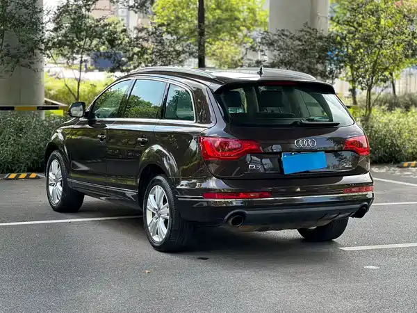 Audi Q7 2011