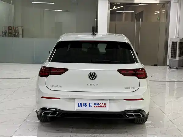 Volkswagen Golf 2022