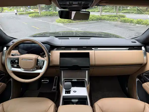 Land Rover Range Rover 2024