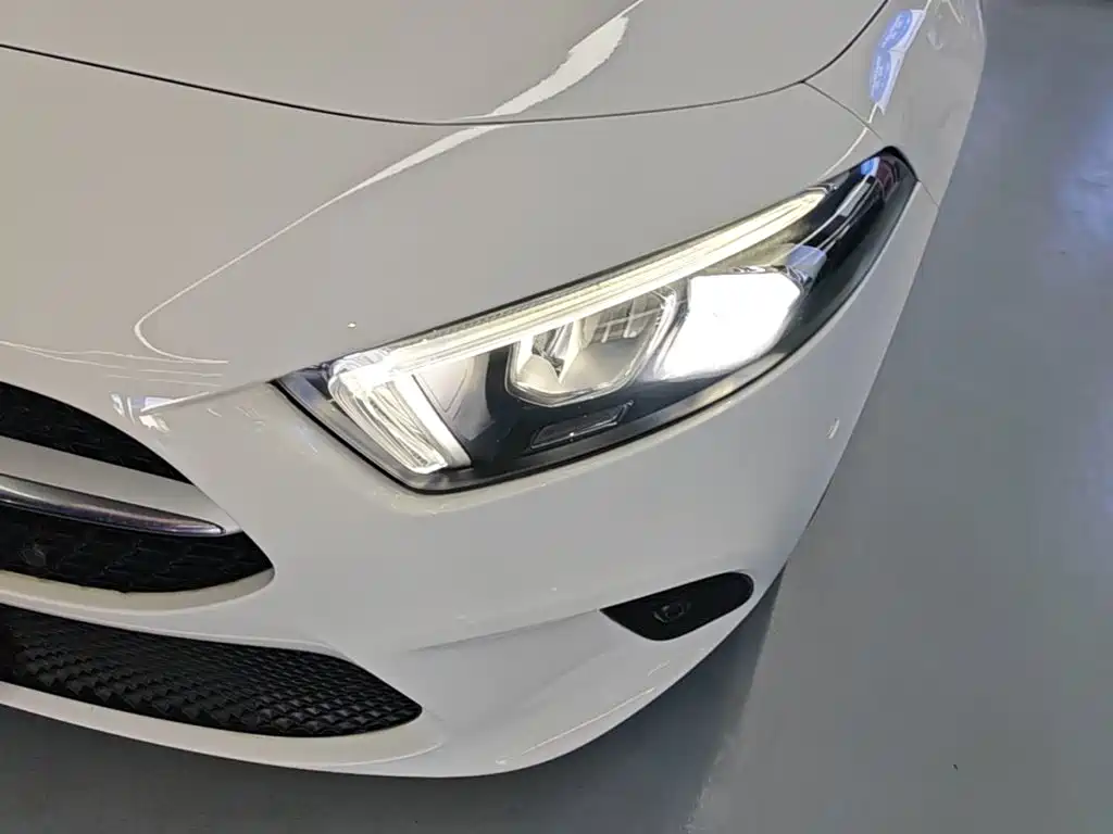 Mercedes-Benz A-Class 2020 — фото 24