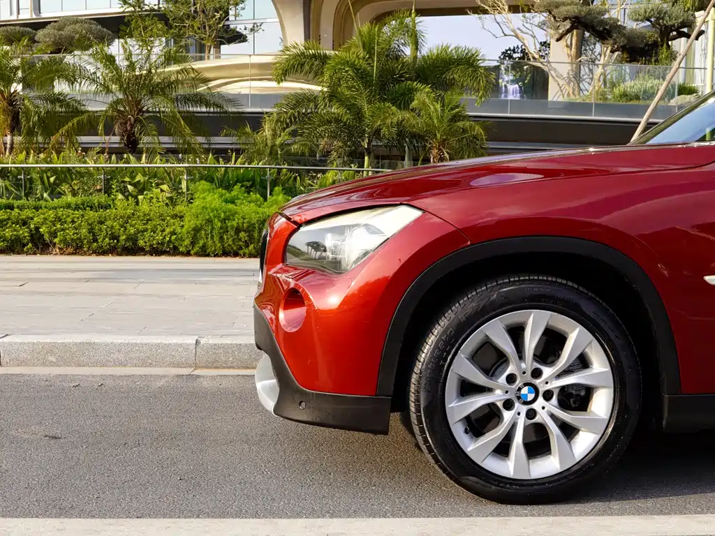 BMW X1 2011 — фото 17