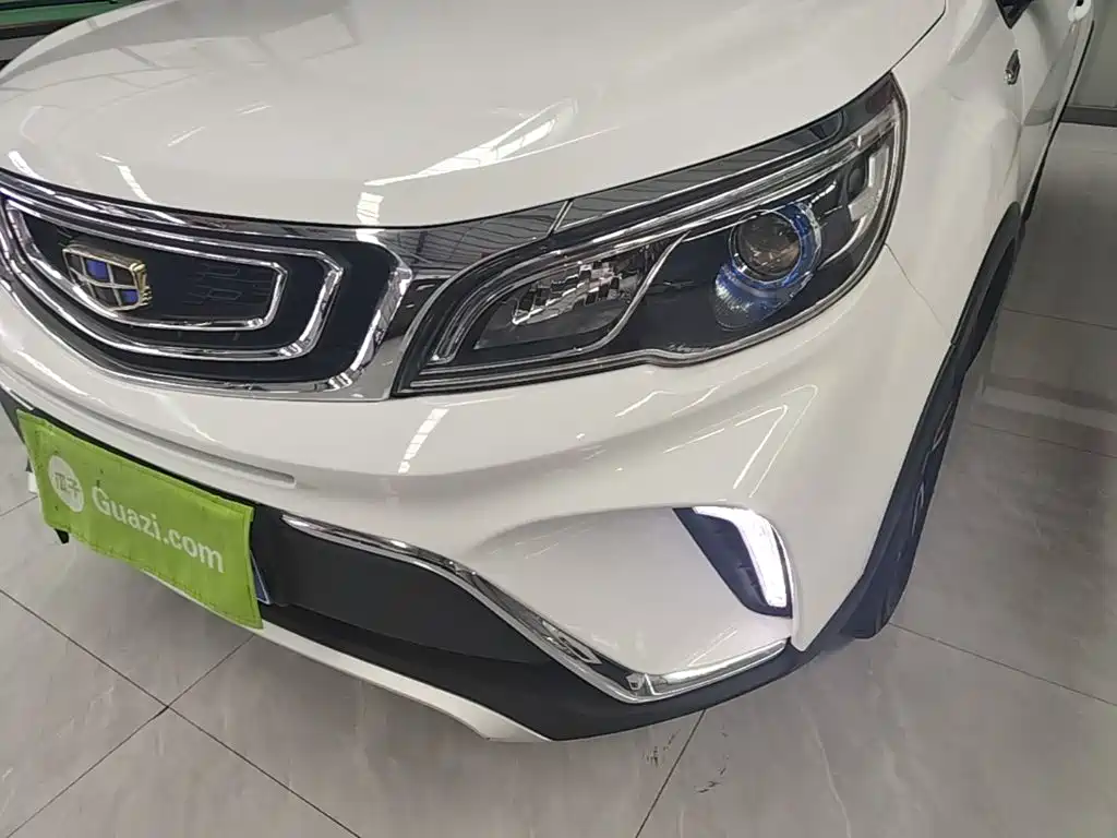 Geely Vision X3 2019 — фото 24