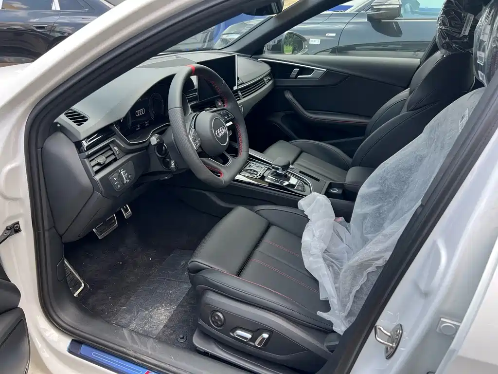 Audi A4L 2025