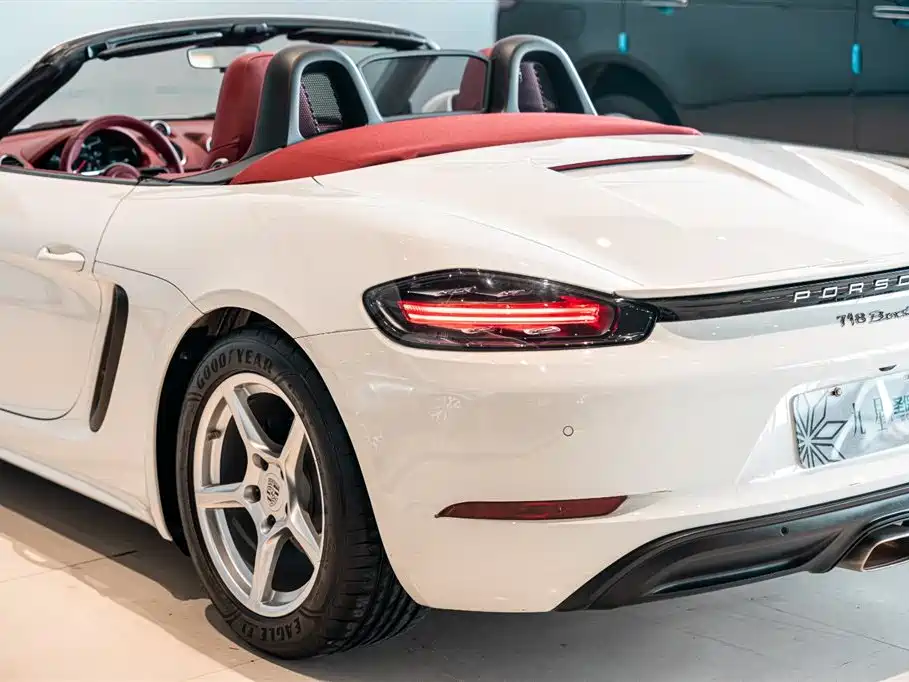 Porsche 718 2022 — фото 14