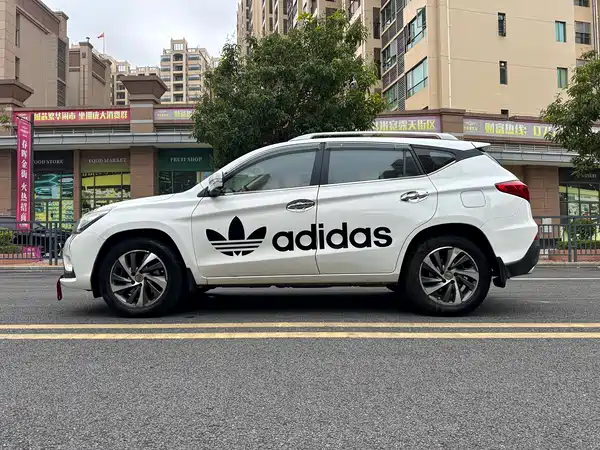 BYD Song 2016