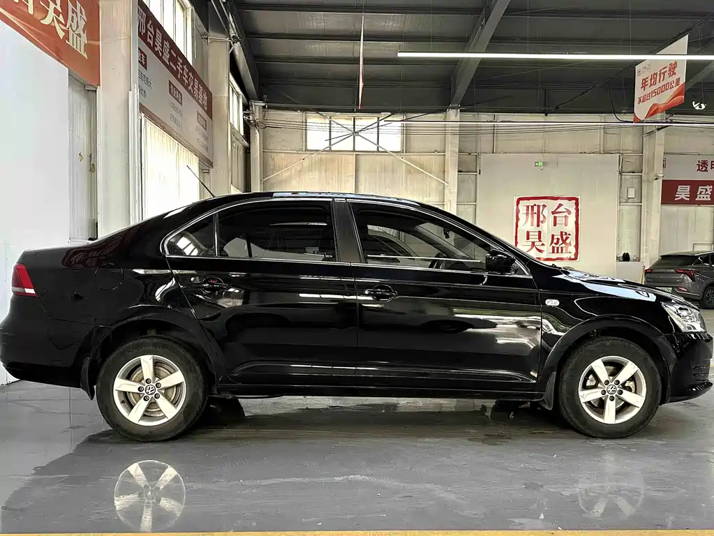 Volkswagen Santana 2015