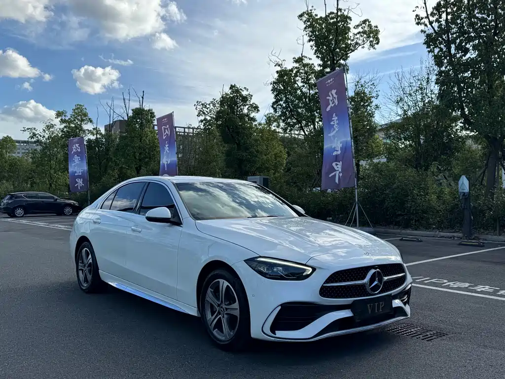 Mercedes-Benz C-Class 2021