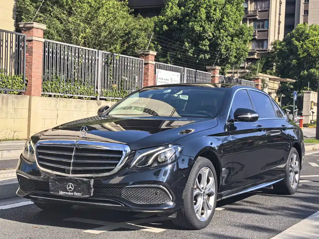 Mercedes-Benz E-Class 2020 — фото 1