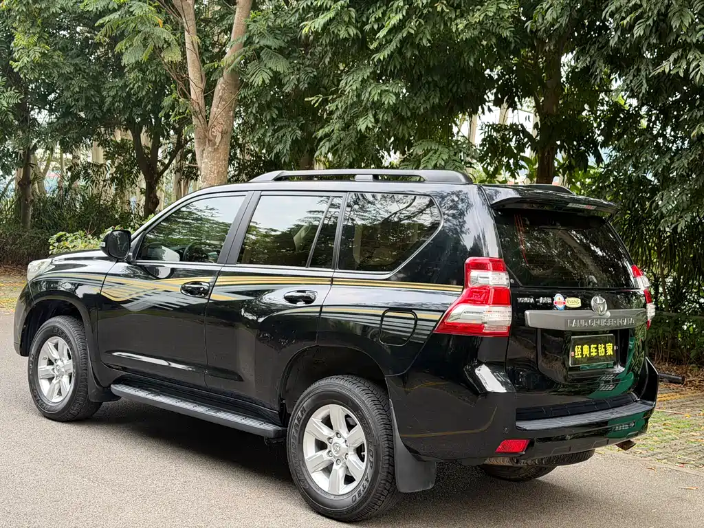 Toyota Prado 2016 — фото 3