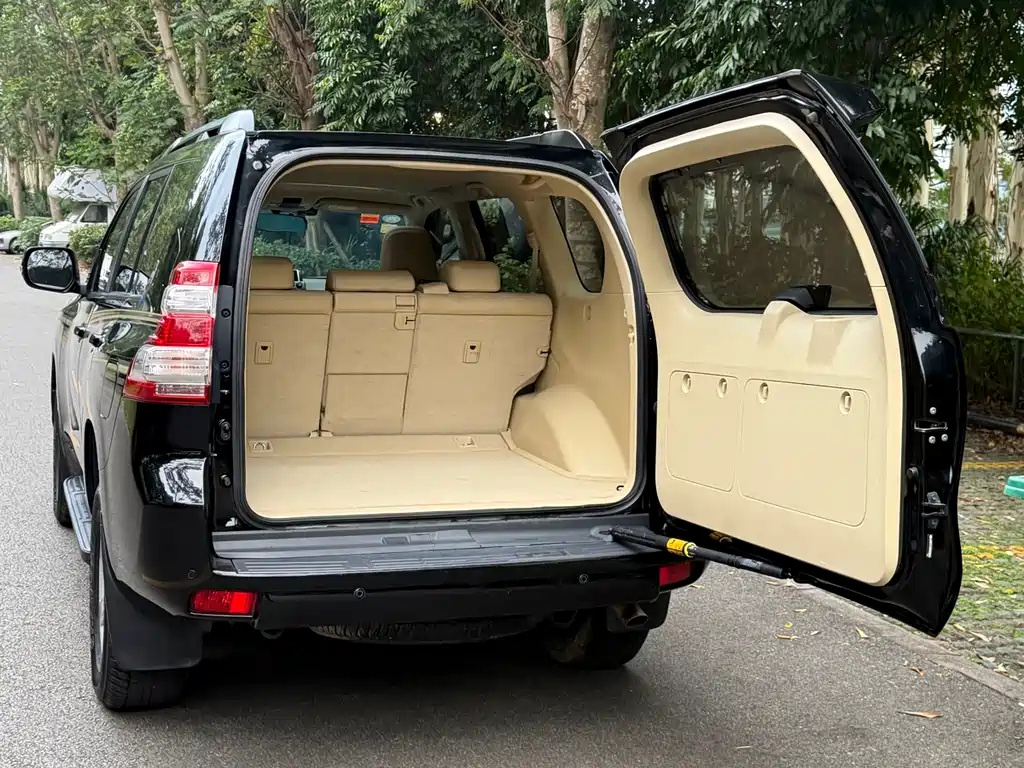 Toyota Prado 2016 — фото 12