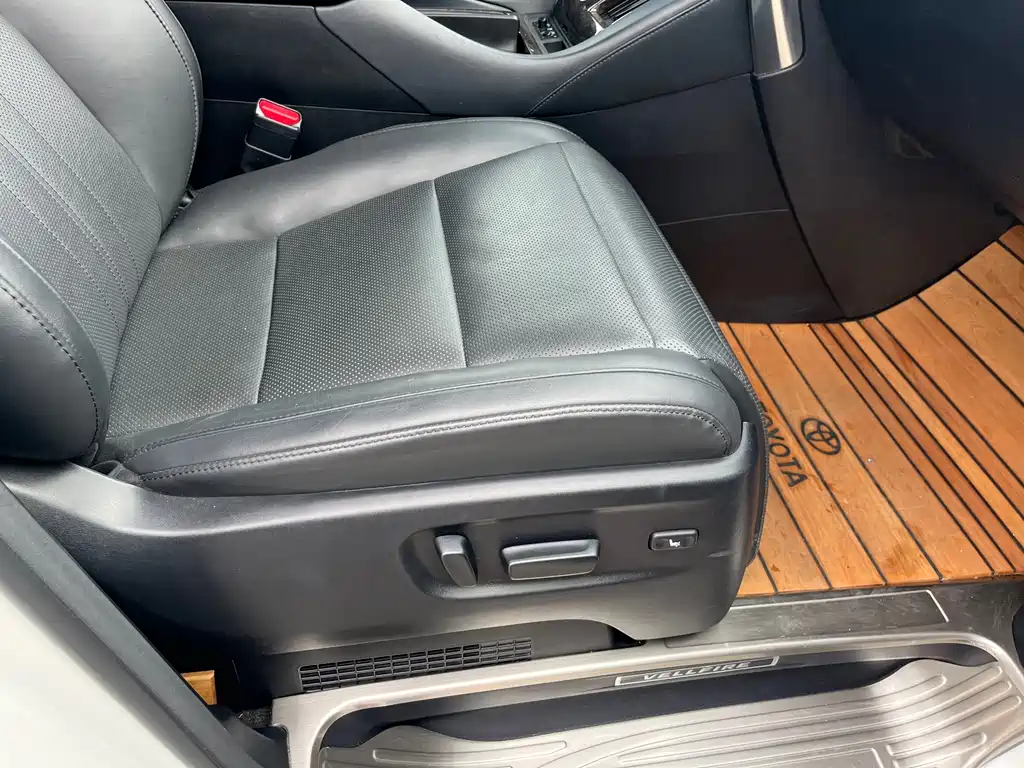 Toyota Vellfire 2021 — фото 27