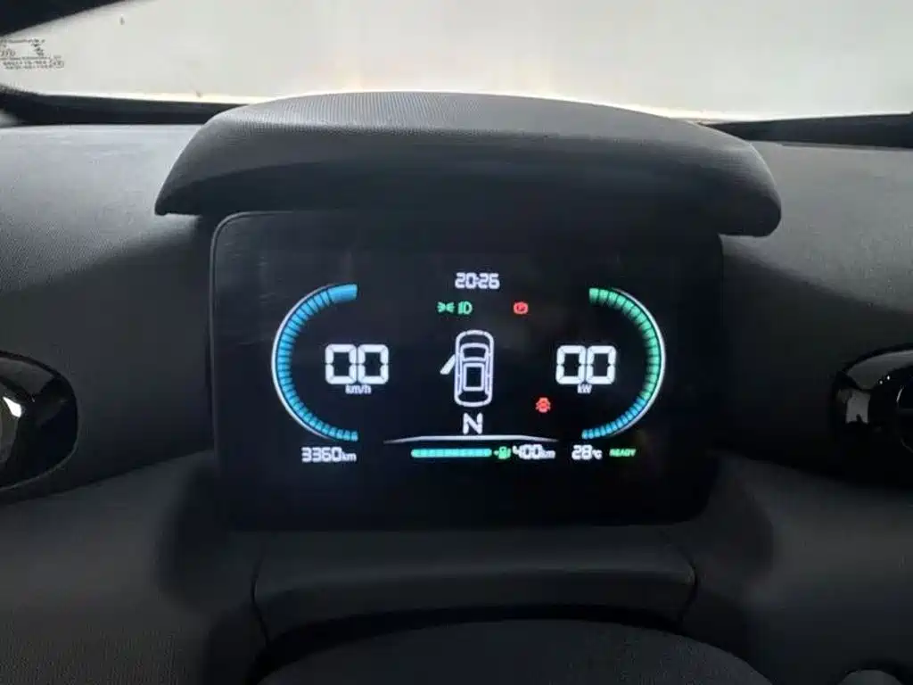 Leapmotor Zero Running T03 2025