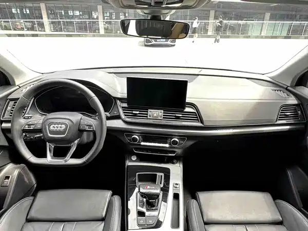 Audi Q5L 2021
