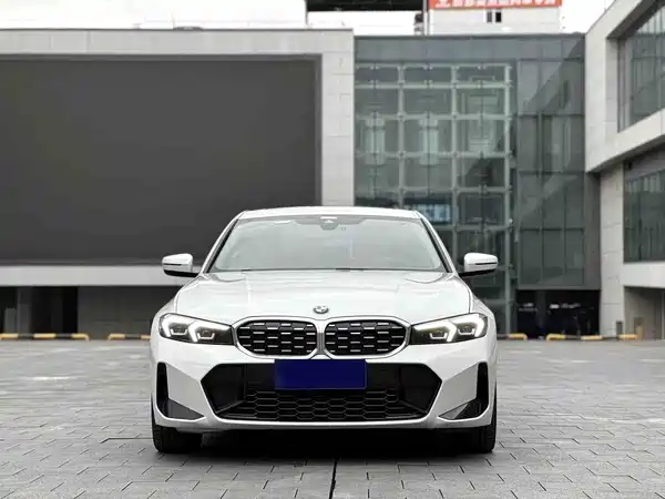 BMW 3 Series 2024