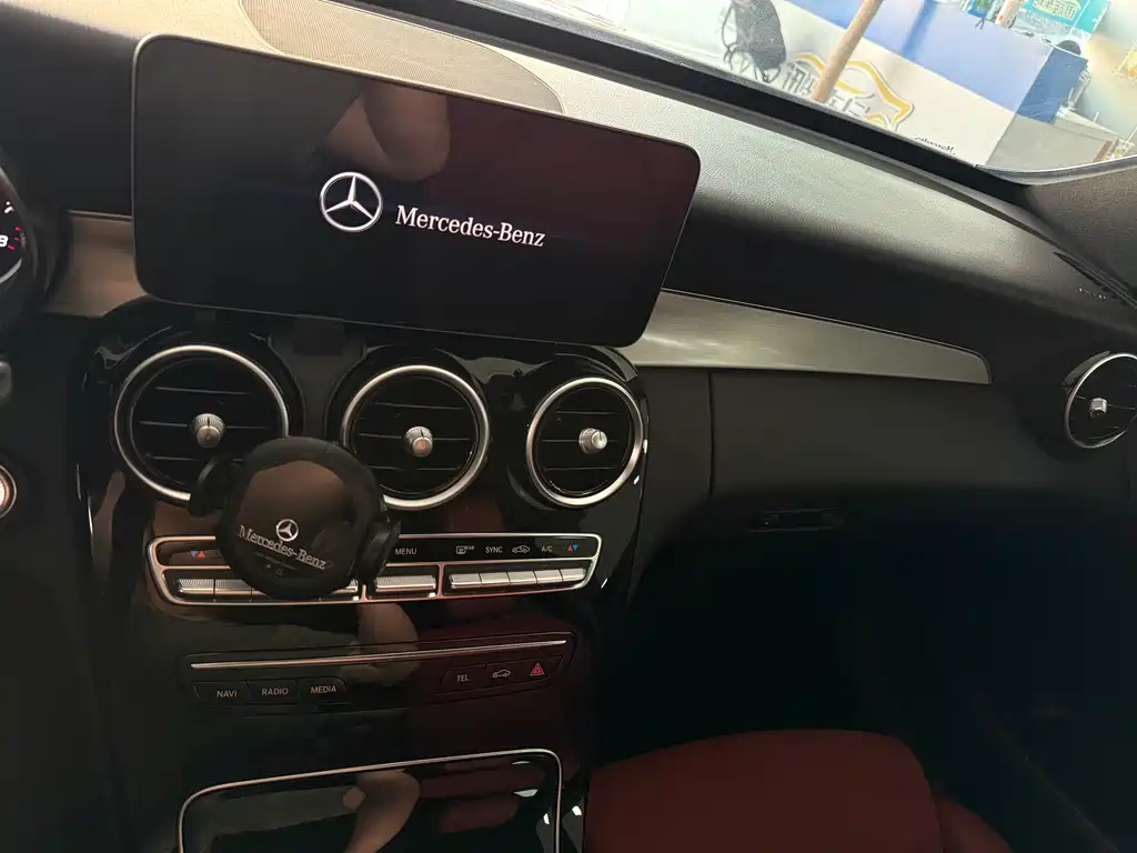 Mercedes-Benz C-Class 2019 — фото 12