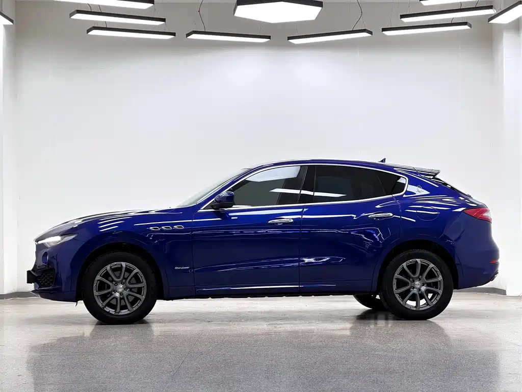 Maserati Levante 2019 — фото 4