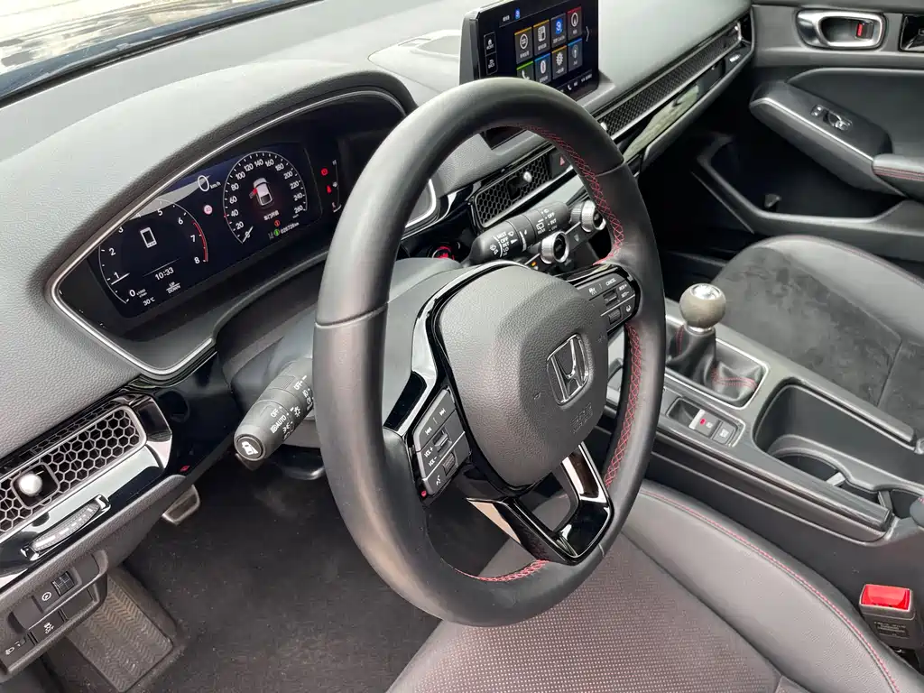 Honda Civic 2024 — фото 15