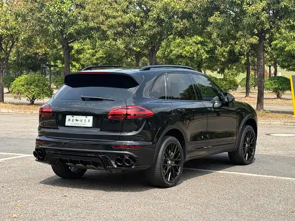 Porsche Cayenne 2015