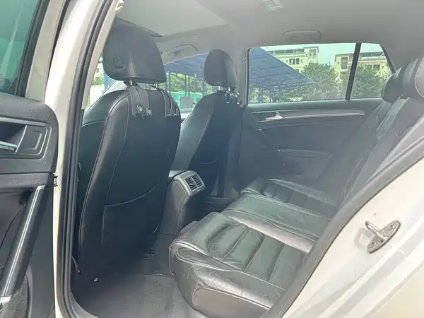 Volkswagen Golf 2016