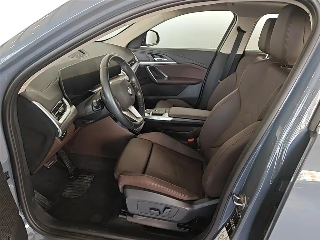 BMW X2 2025 — фото 11