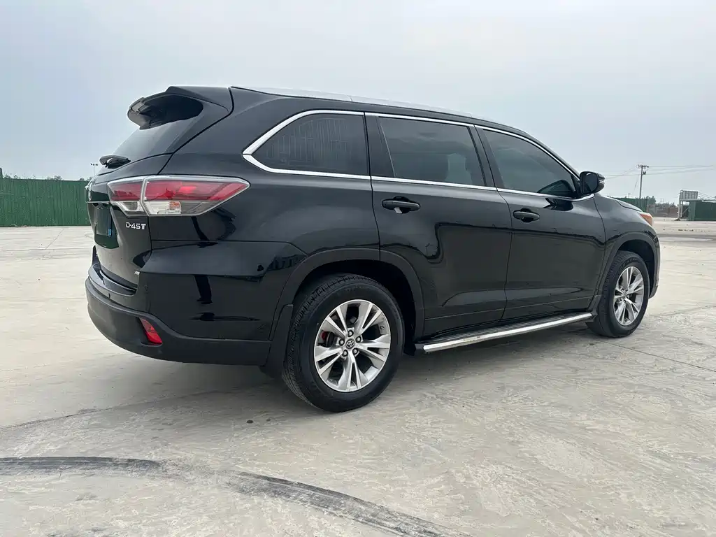 Toyota Highlander 2016 — фото 12