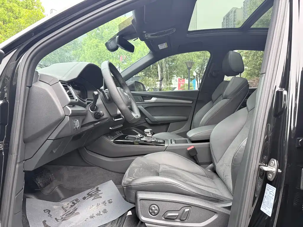 Audi Q5L Sportback 2022 — фото 5