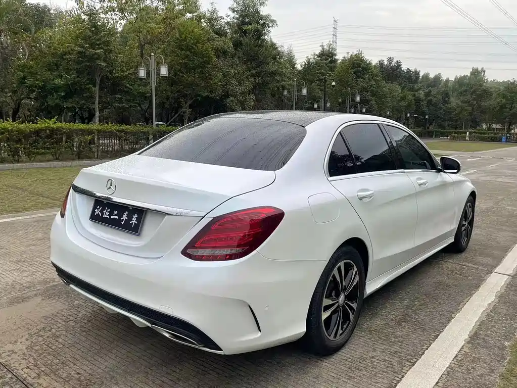 Mercedes-Benz C-Class 2018