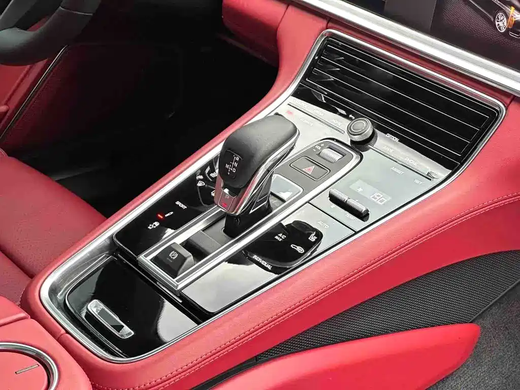 Porsche Panamera 2022 — фото 10