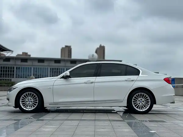 BMW 3 Series 2015