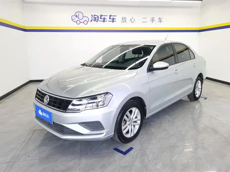 Volkswagen Jetta 2019 — фото 1