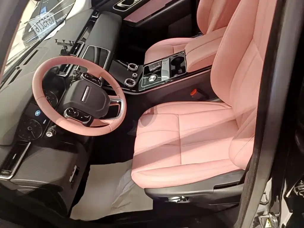 Land Rover Velar 2019 — фото 15