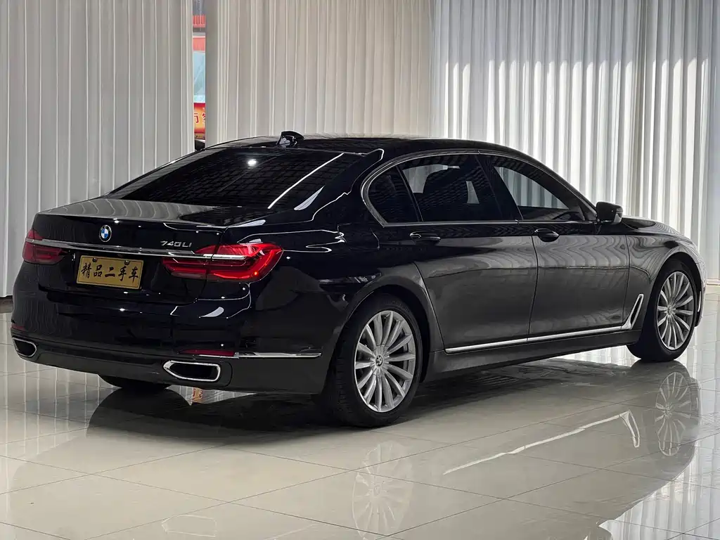 BMW 7 Series 2016 — фото 5