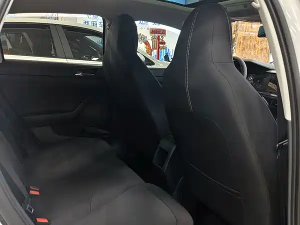 Volkswagen Polo 2021
