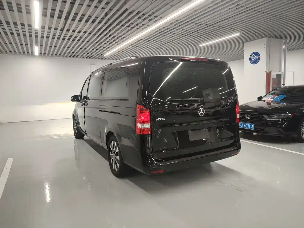 Mercedes-Benz Vito 2021 — фото 16