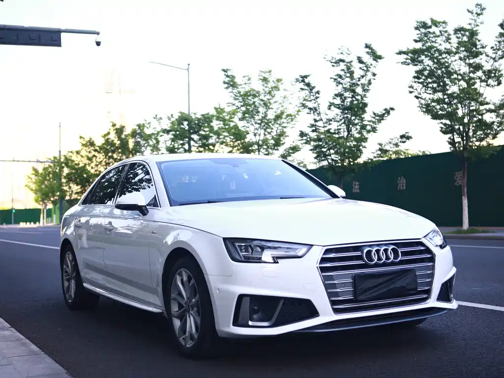 Audi A4L 2020 — фото 3