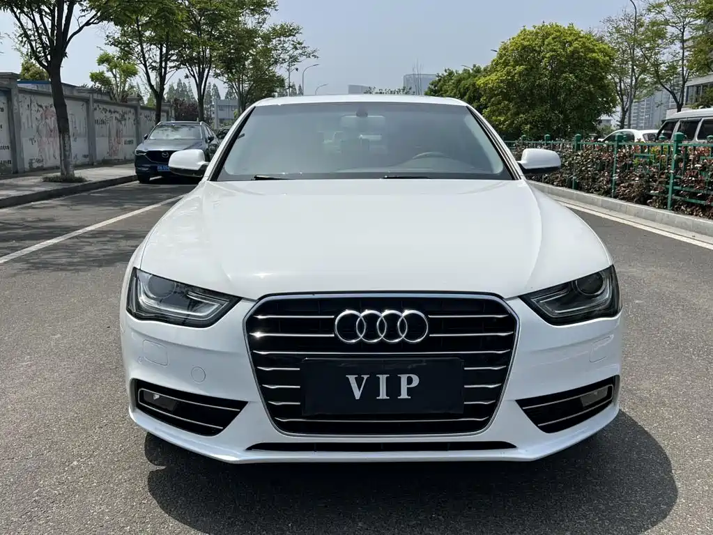 Audi A4L 2016