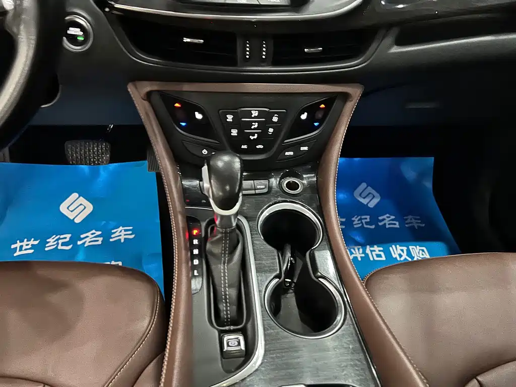 Buick Envision Plus 2018 — фото 11